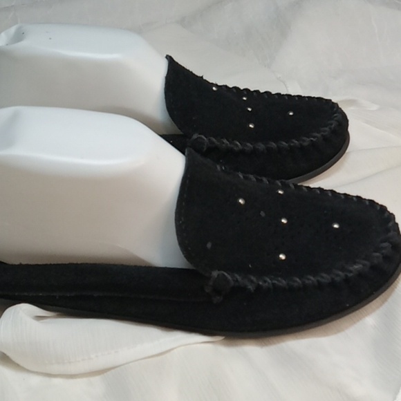Minnetonka black slip on mocassin size 7 - Picture 2 of 7